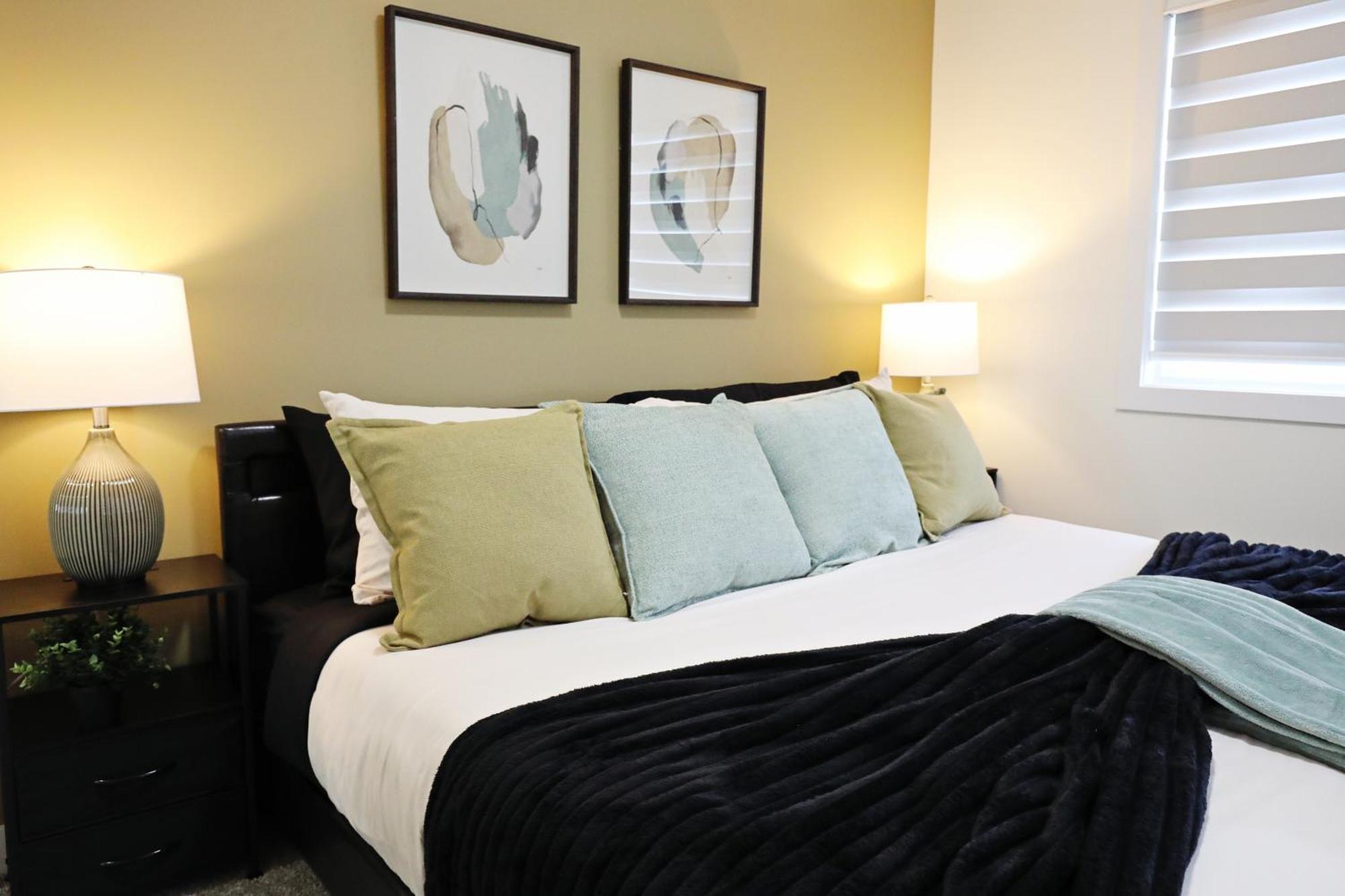 Elegant Retreat With King Beds,golf,disney,near Wem * Edmonton