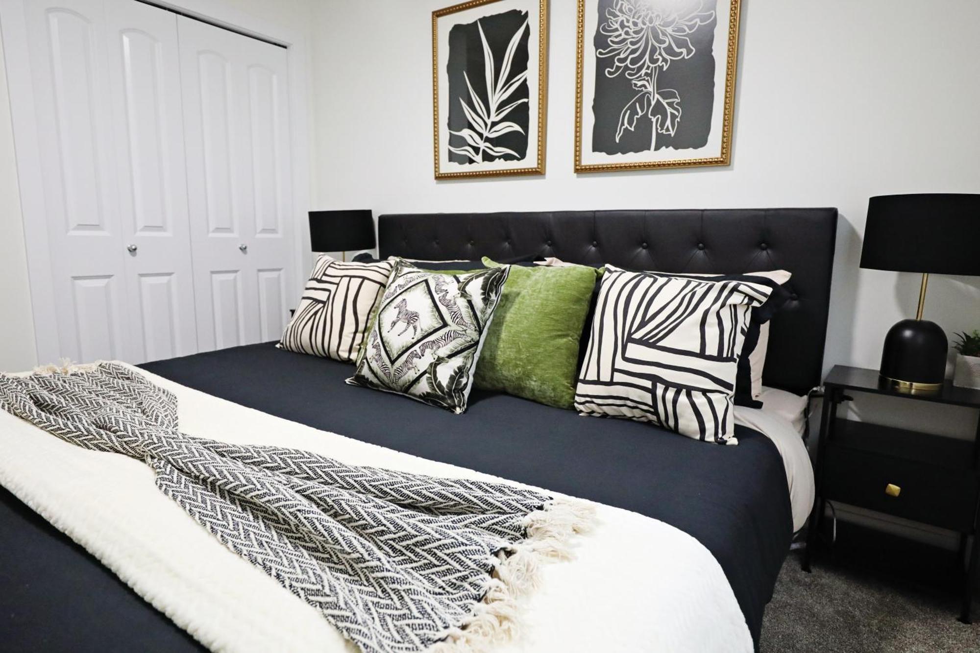 Elegant Retreat With King Beds,golf,disney,near Wem *