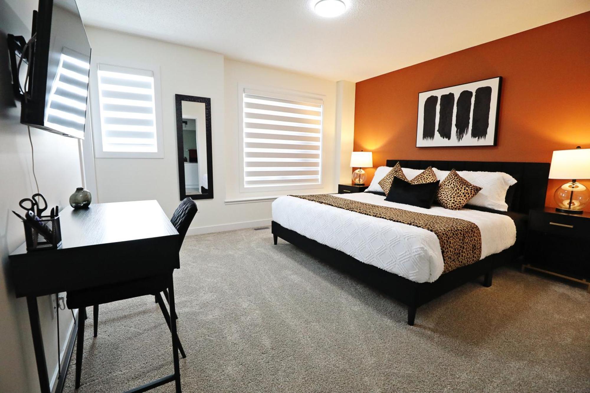 Elegant Retreat With King Beds,golf,disney,near Wem Holiday home *