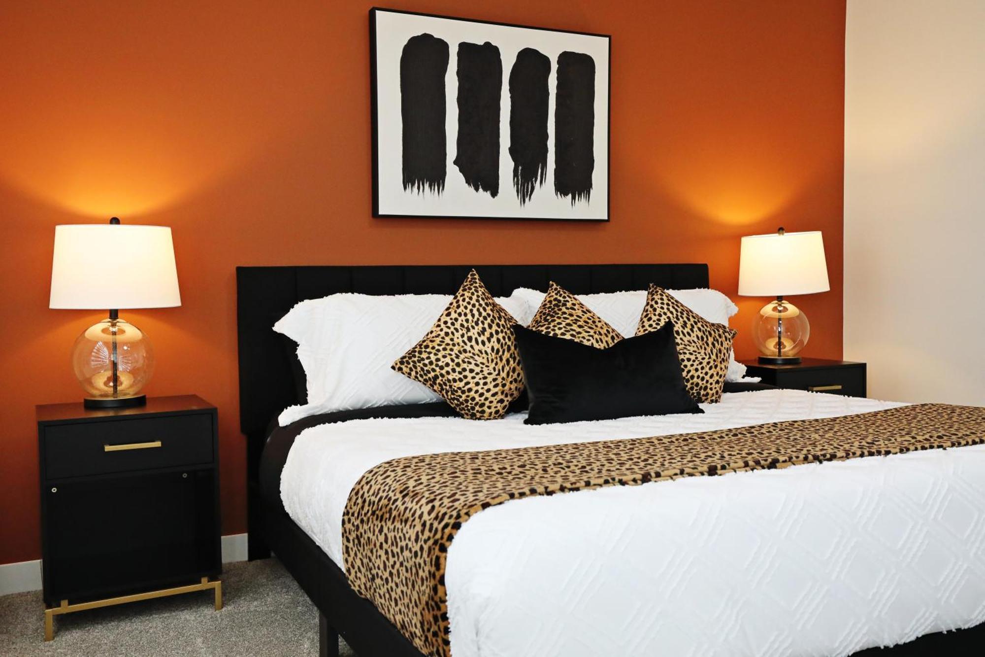 Elegant Retreat With King Beds,golf,disney,near Wem Holiday home