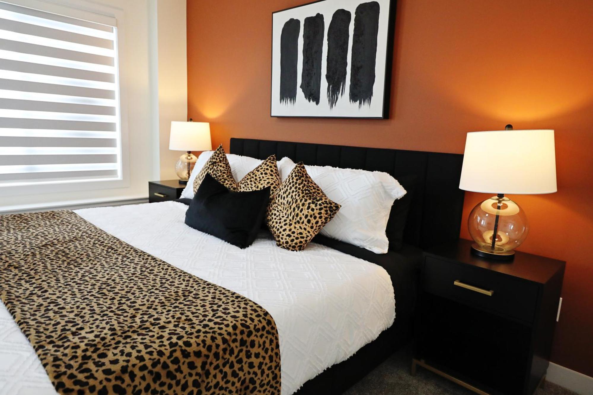 Elegant Retreat With King Beds,golf,disney,near Wem Holiday home