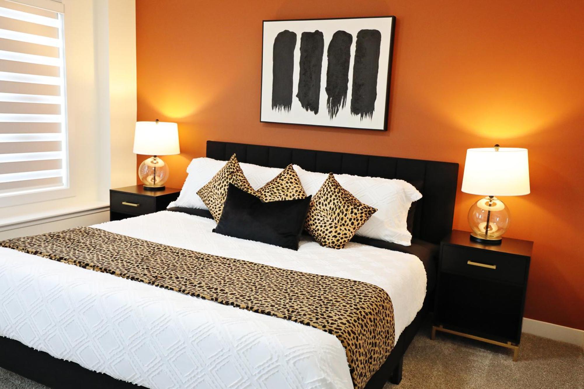 Elegant Retreat With King Beds,golf,disney,near Wem Holiday home *